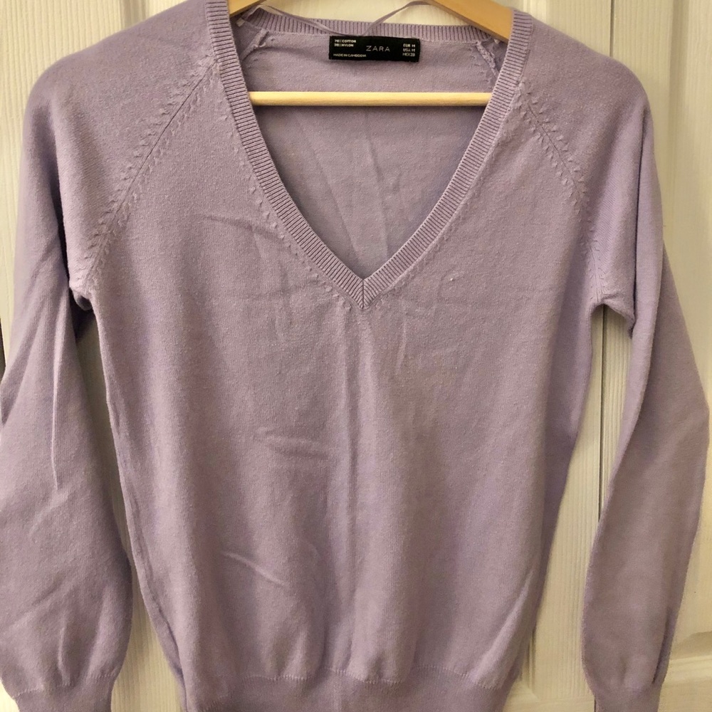 Zara Lavender V-Neck Sweater